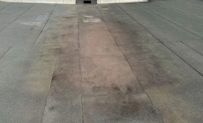 Étanchéité d'un toit terrasse : chantier Lindab Montluel, Meximieux, SAS Tornare