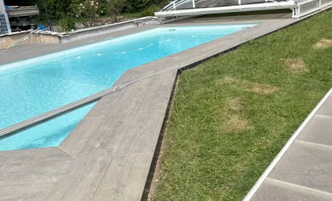 Réfection d'une piscine chez un client privé sur la commune de CHATILLON LA PALUD, Meximieux, SAS Tornare