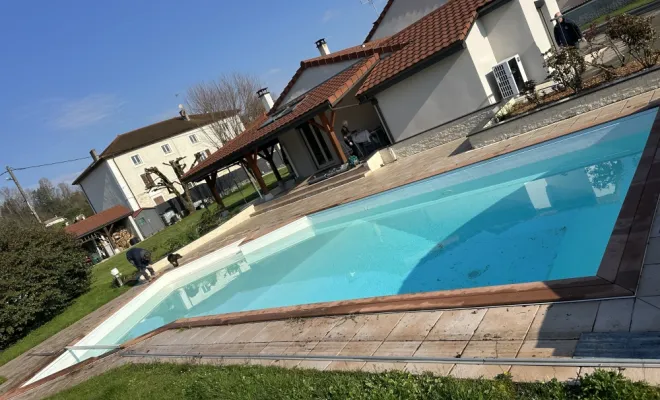 Réfection d'une piscine chez un client privé sur la commune de CHATILLON LA PALUD, Meximieux, SAS Tornare